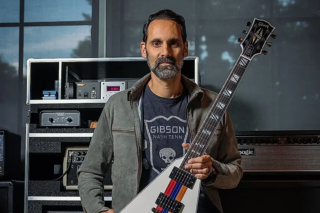 Cambios en Gibson: la inesperada salida del CEO
