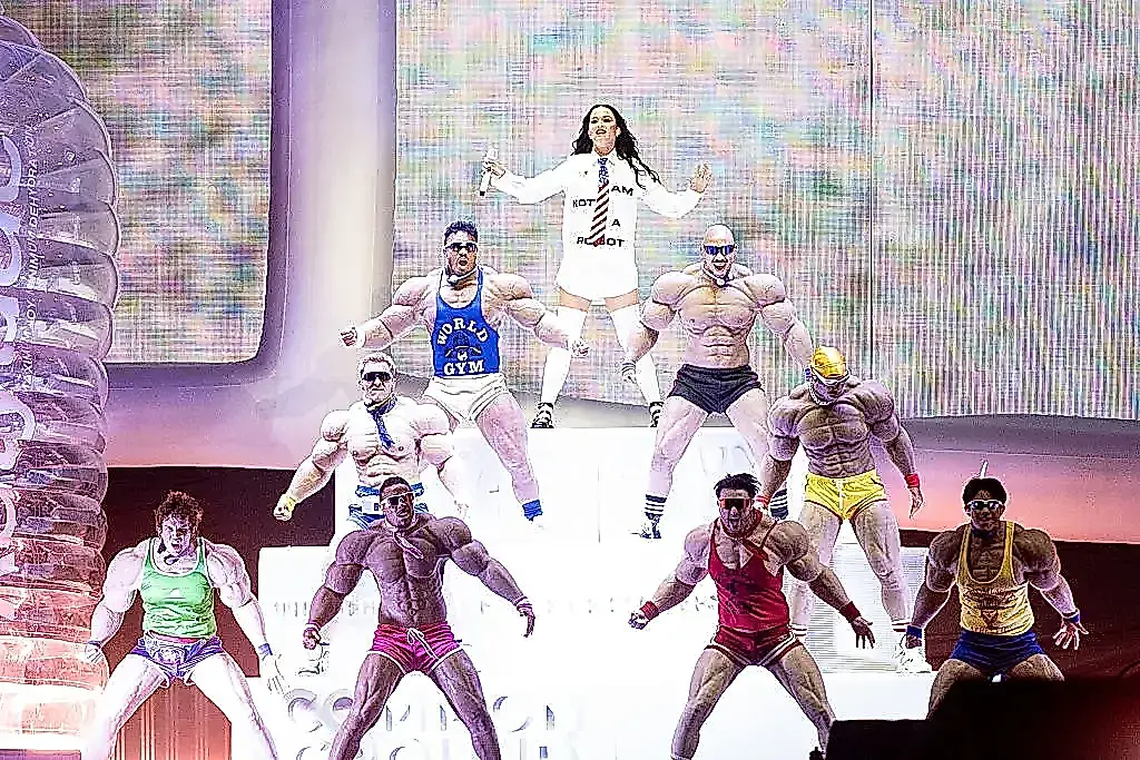 Возвращение Katy Perry: 143 восстаёт из пепла
