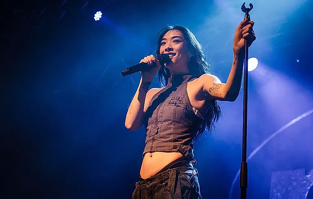 Rina Sawayama graba 50 canciones nuevas y rueda un spin-off de «John Wick»