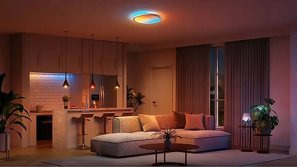 Nueva lámpara de techo de Nanoleaf frente a Philips Skylight: pragmatismo frente a postureo