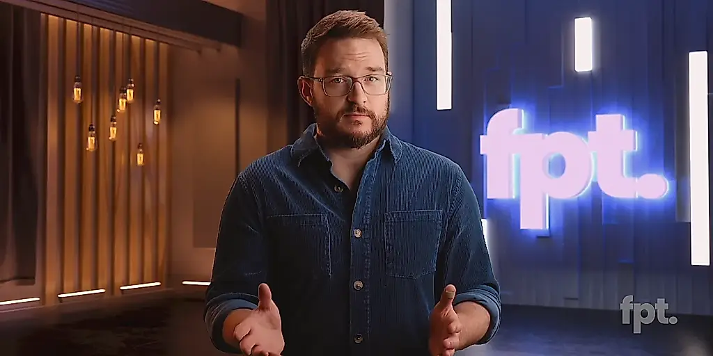 El bloguero Jon Prosser niega las acusaciones de Apple y señala al otro demandado