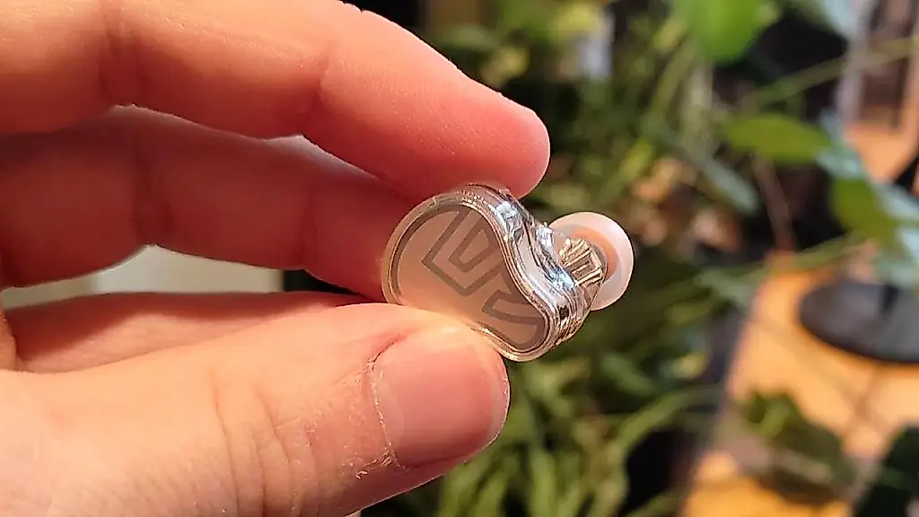 Un gigante del audio barato sorprende: cinco transductores y LDAC en sus nuevos auriculares