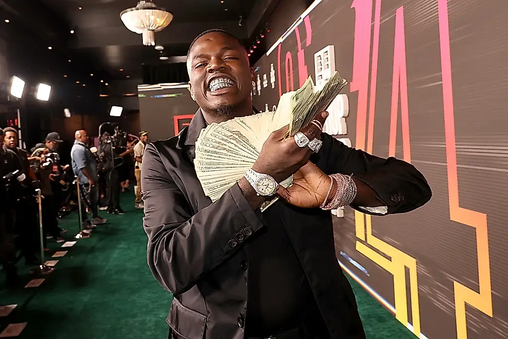Большая неправда Big Boogie снова в топе: рэпер придумал себе стипендию на $5 млн
