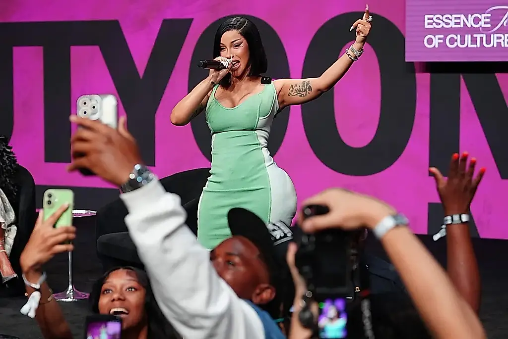 Cardi B выступит на фестивале Create & Cultivate в Лос-Анджелесе