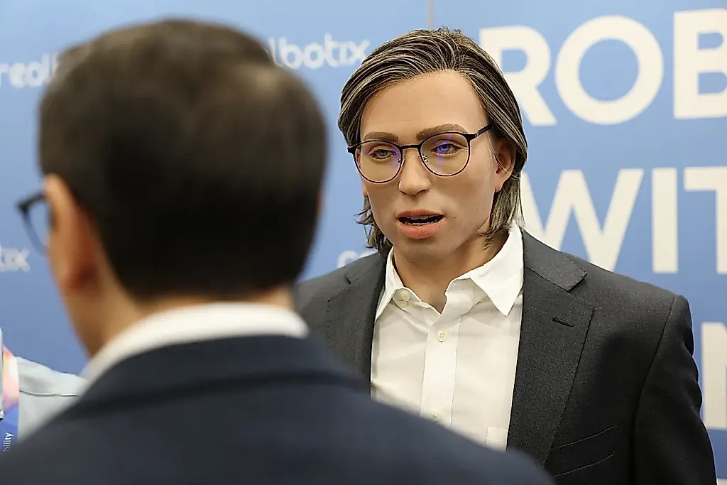 Nueva York prueba robots que dan clase