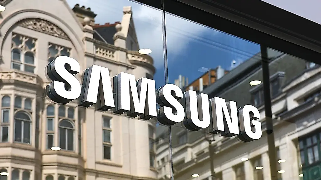 Samsung revela las cámaras y baterías del Z Flip 8 y el Z Fold 8