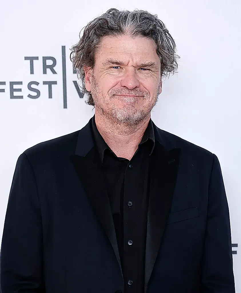 Dave Eggers critica a OpenAI por ChatGPT