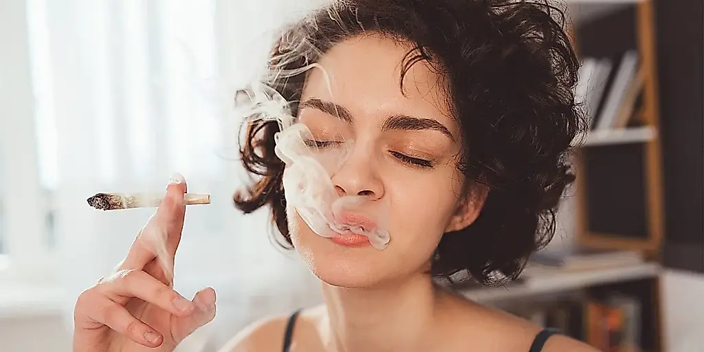 El cannabis trastoca el día a día de los jóvenes: riesgo de trastorno bipolar y tropiezos cotidianos