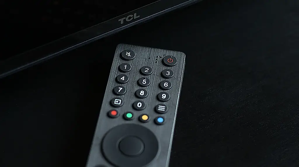 ¿Por qué se siguen usando mandos infrarrojos para los televisores?
