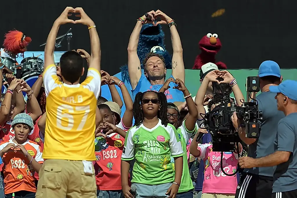 Coldplay cierra la final del Mundial 2026 con «We Dance» y los Teleñecos