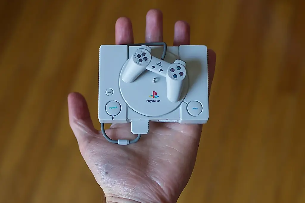 PlayStation: трогательная реплика
