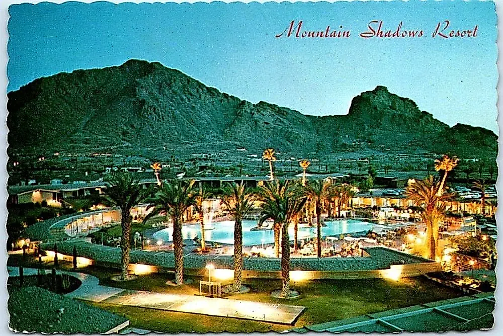 Presentación del Cadillac de 1961 en Mountain Shadows: cuando los coches elegían resorts más bonitos que las personas