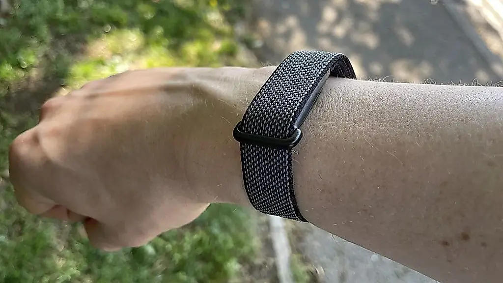 Google Fitbit Air sorprende con una novedad de IA
