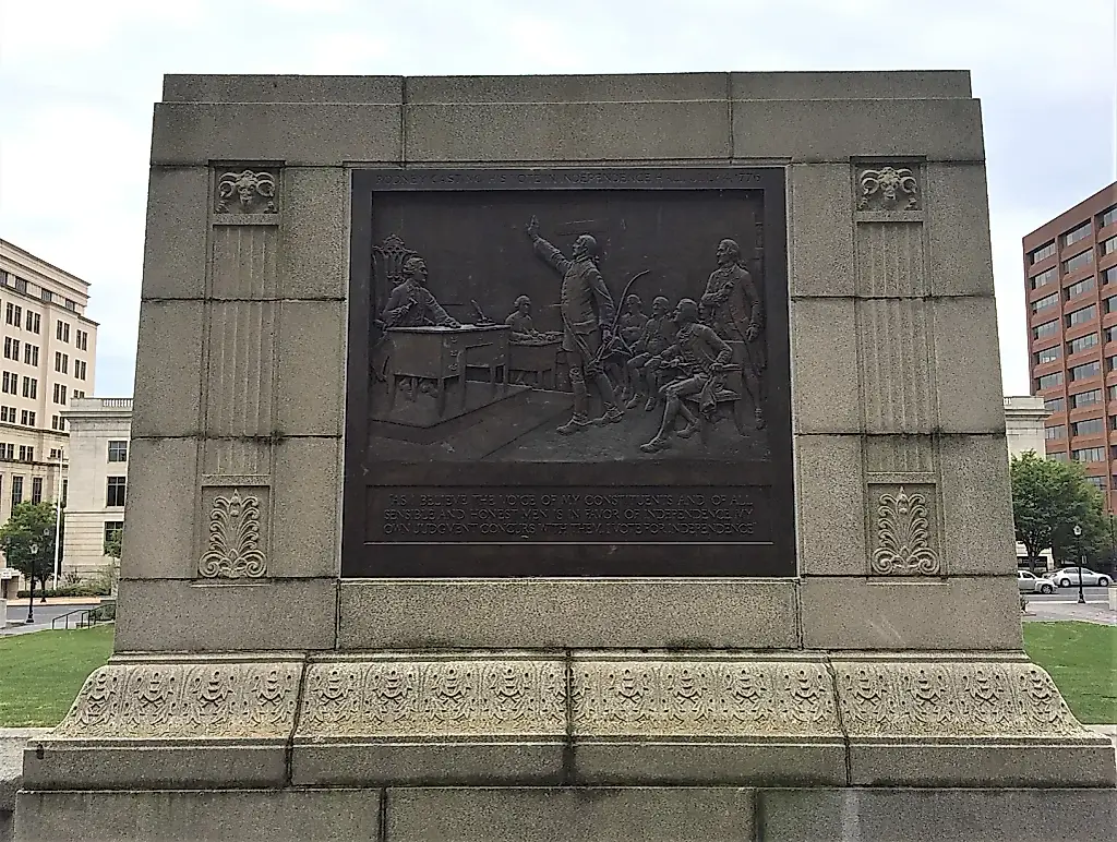 Trump devuelve el monumento a un comerciante de esclavos