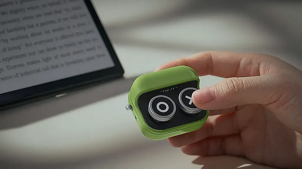 Boox presenta Tappy, un mando inalámbrico para pasar páginas