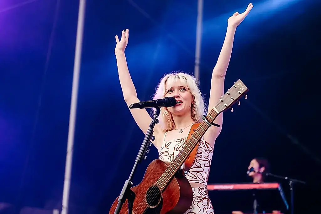 Maisie Peters lidera la lista ARIA con el álbum Florescence