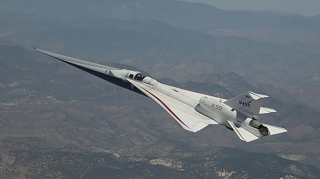La NASA prepara el X-59 para su debut supersónico mientras Starship de SpaceX espera permiso de lanzamiento