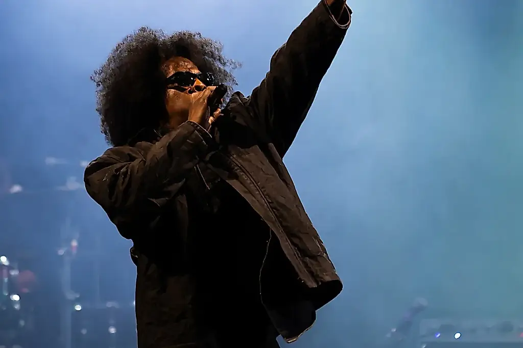 Jay-Z vuelve: ¿quién se llevó los golpes?