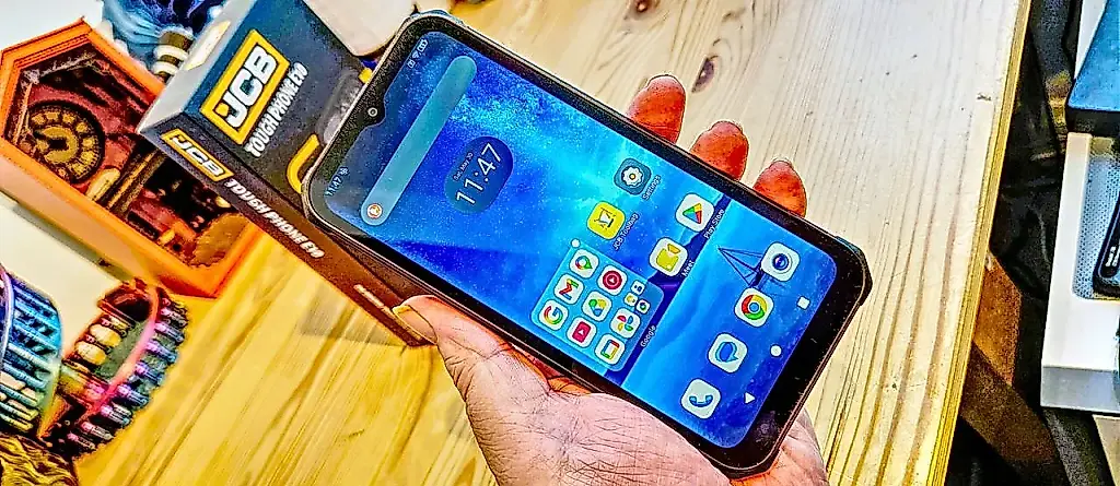 Análisis del JCB Toughphone E10: potencia bruta de bulldozer abandonado y precio de algo mucho mejor
