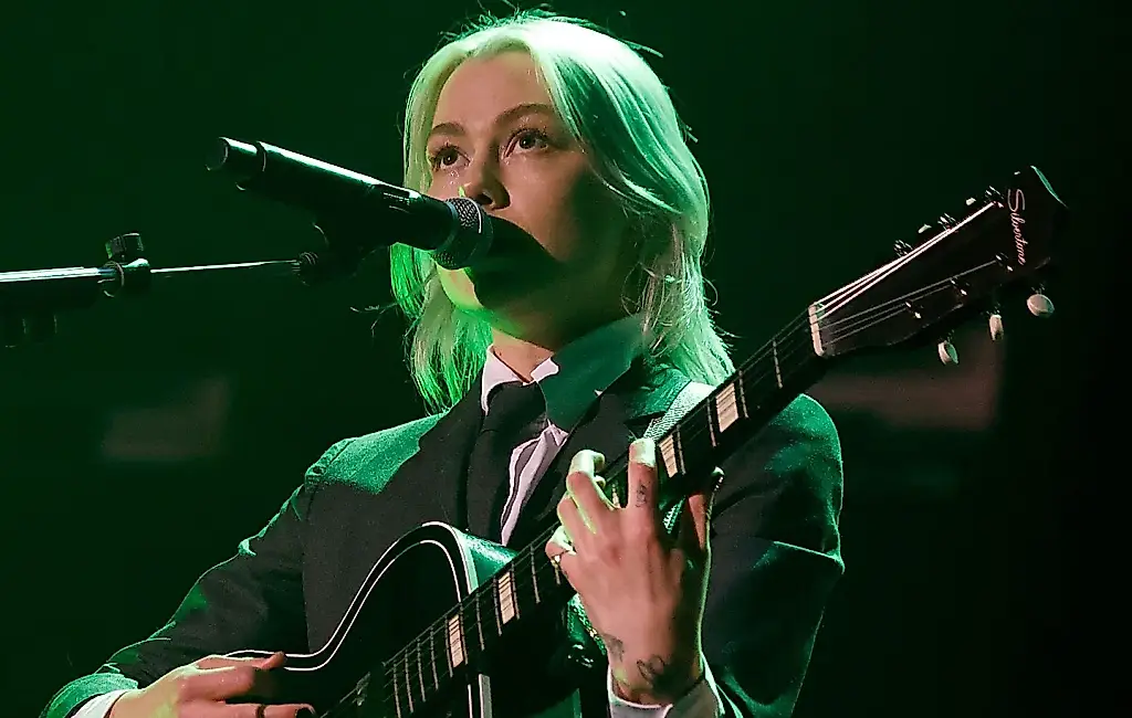 Phoebe Bridgers amplía su gira ante la gran demanda