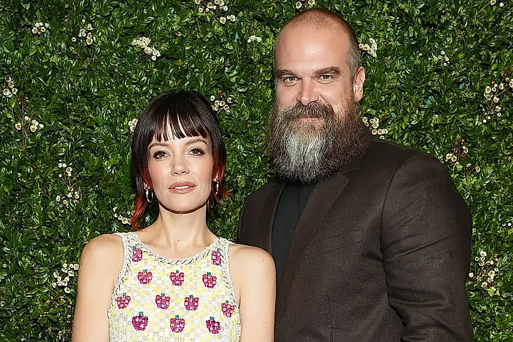 Divorcio de estrellas con banda sonora: Lily Allen y David Harbour
