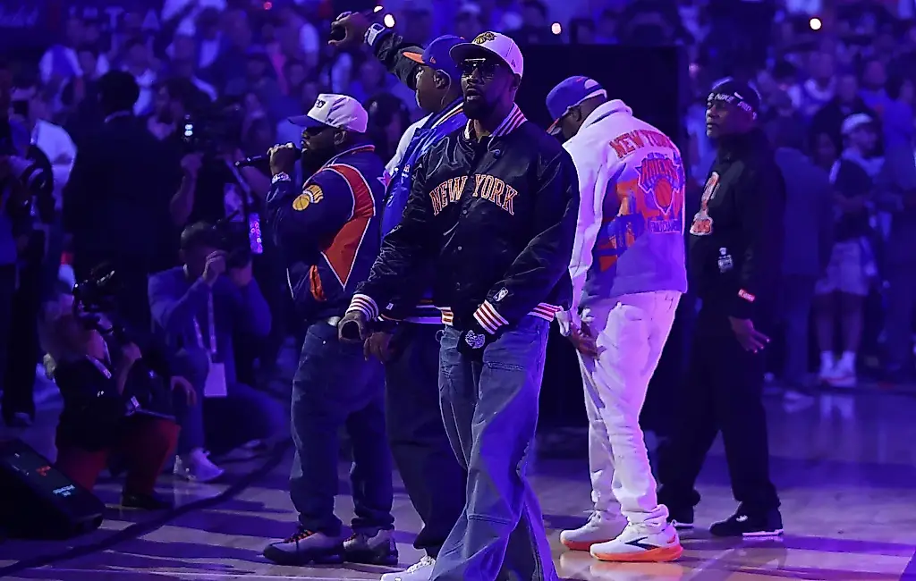 Wu-Tang Clan montan un espectáculo en la final de la NBA