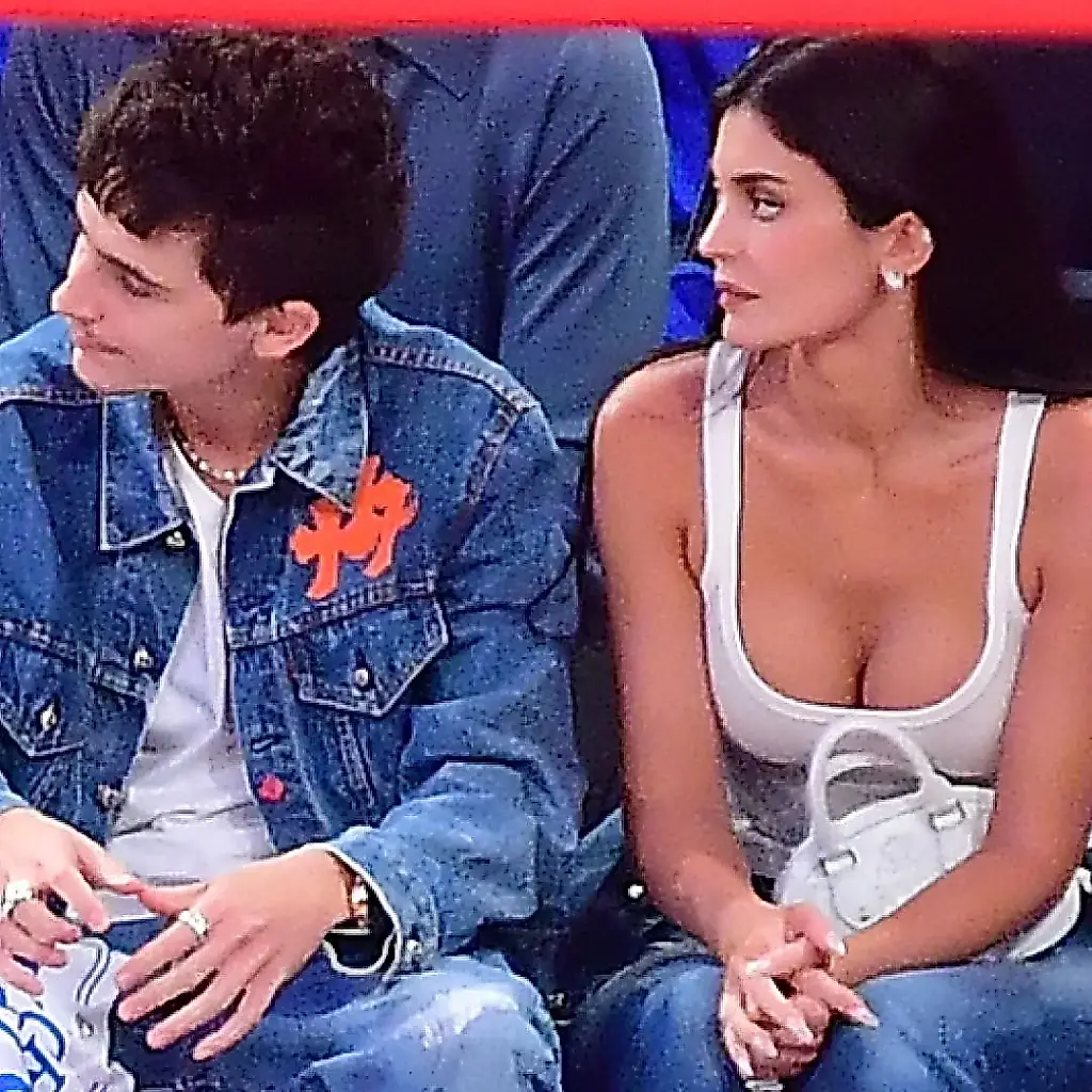 El doble denim de Kylie Jenner y Timothée Chalamet llevó a los New York Knicks al quinto partido