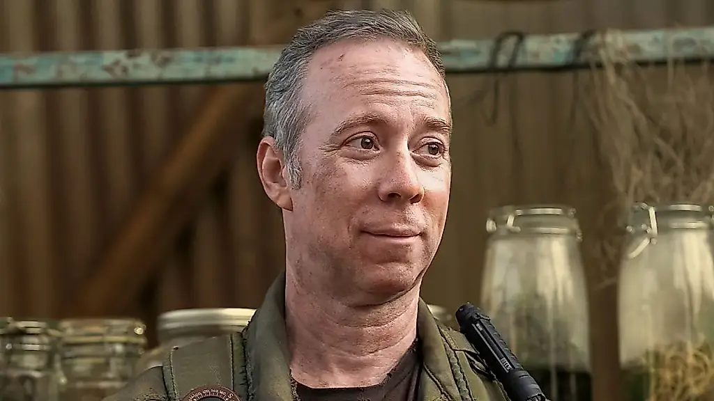 Stuart снова спасает