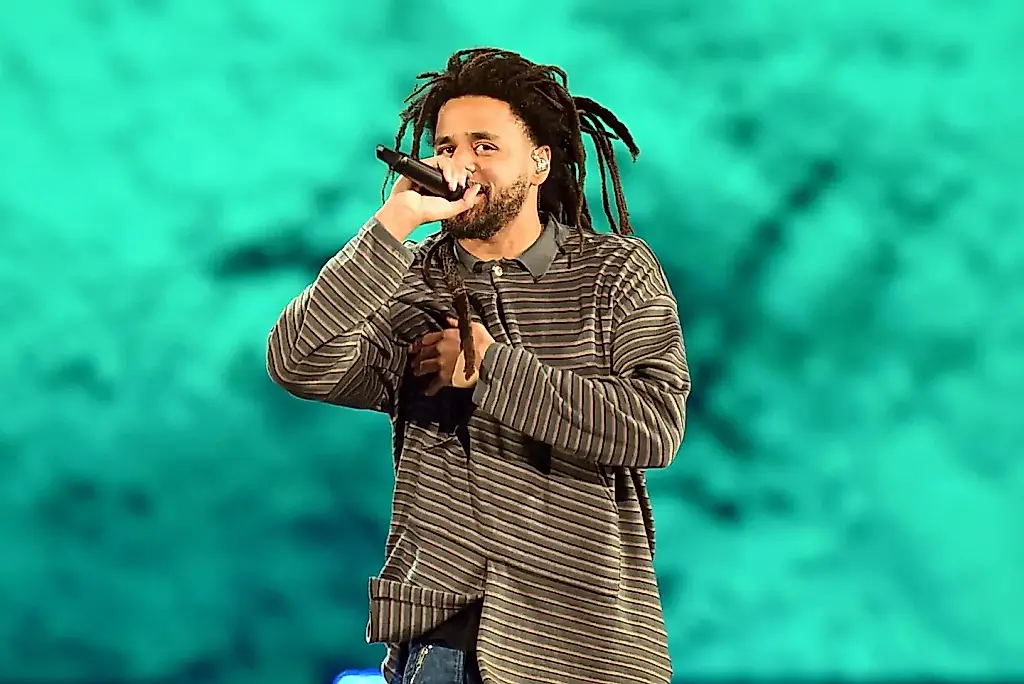 J. Cole cancela un concierto tras la muerte de un miembro de su equipo