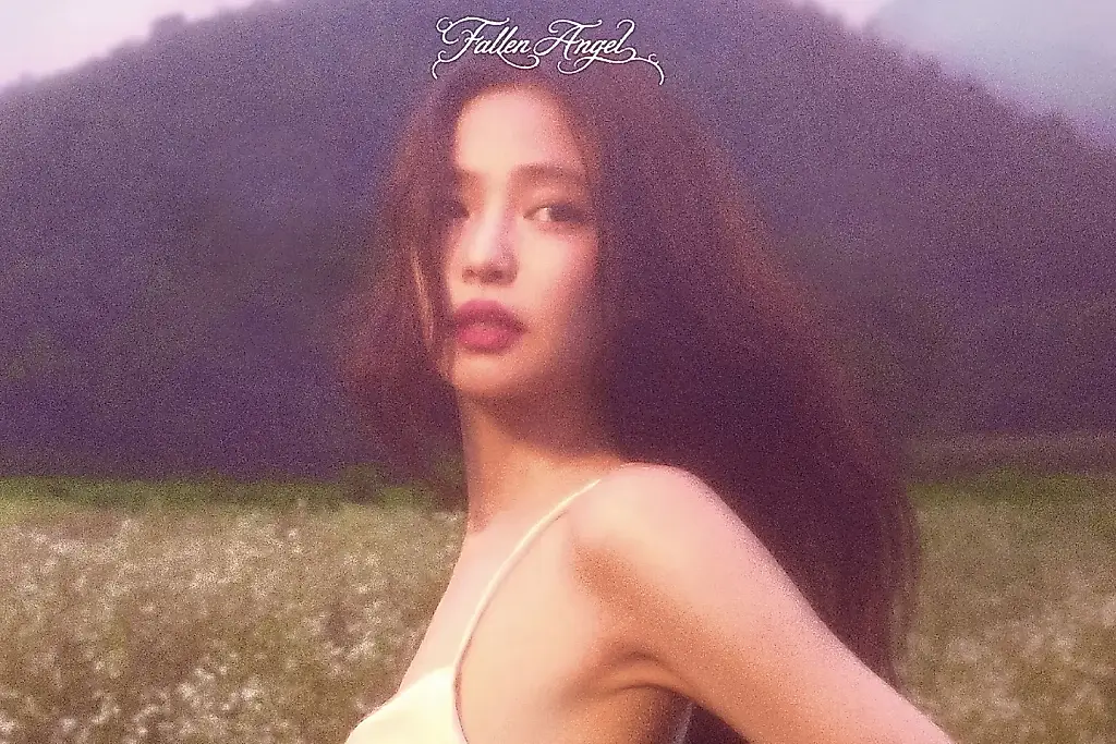 JENNIE publica el EP «Ángel caído»