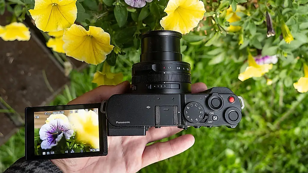 Panasonic Lumix L10: стильная камера из доцифровой эпохи