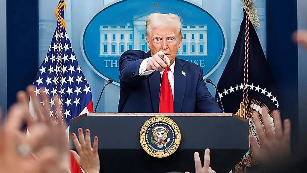Трамп велел пустить ИИ