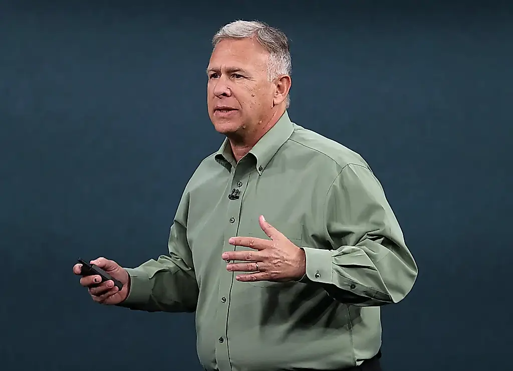 Фил Шиллер уходит с ключевых постов Apple