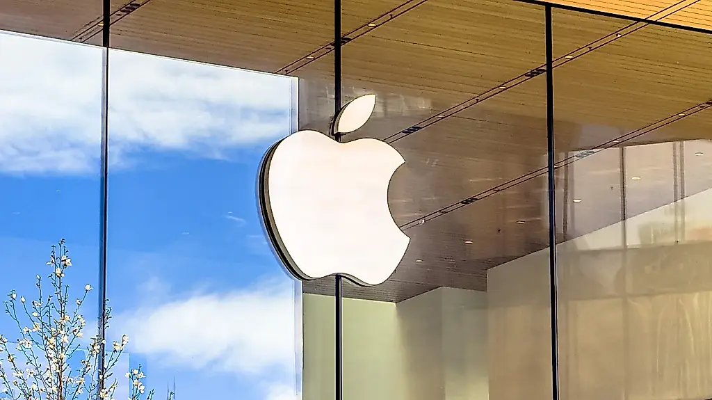 Apple refuerza su demanda contra OpenAI