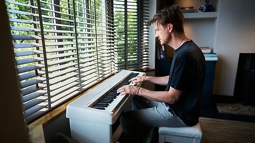 Roland conecta sus pianos al wifi y ofrece clases sin intermediarios