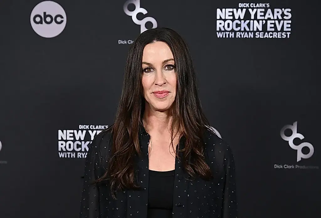 Alanis Morissette contra su exmánager: acusaciones de chantaje y una disputa por drogas