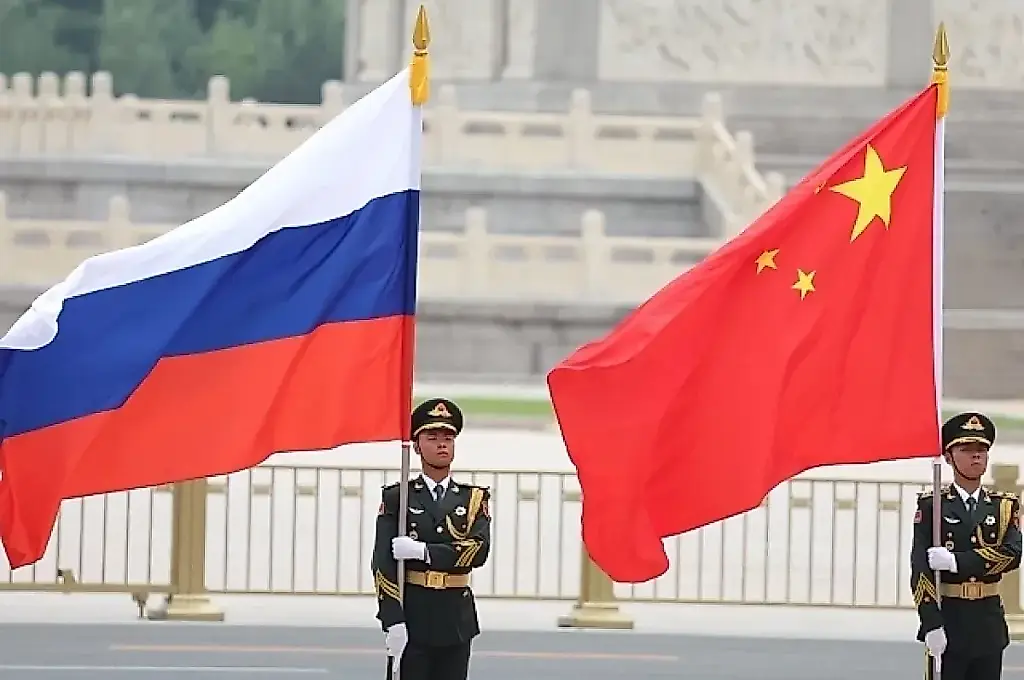 Rusia y China abrirán una ruta terrestre para coches particulares