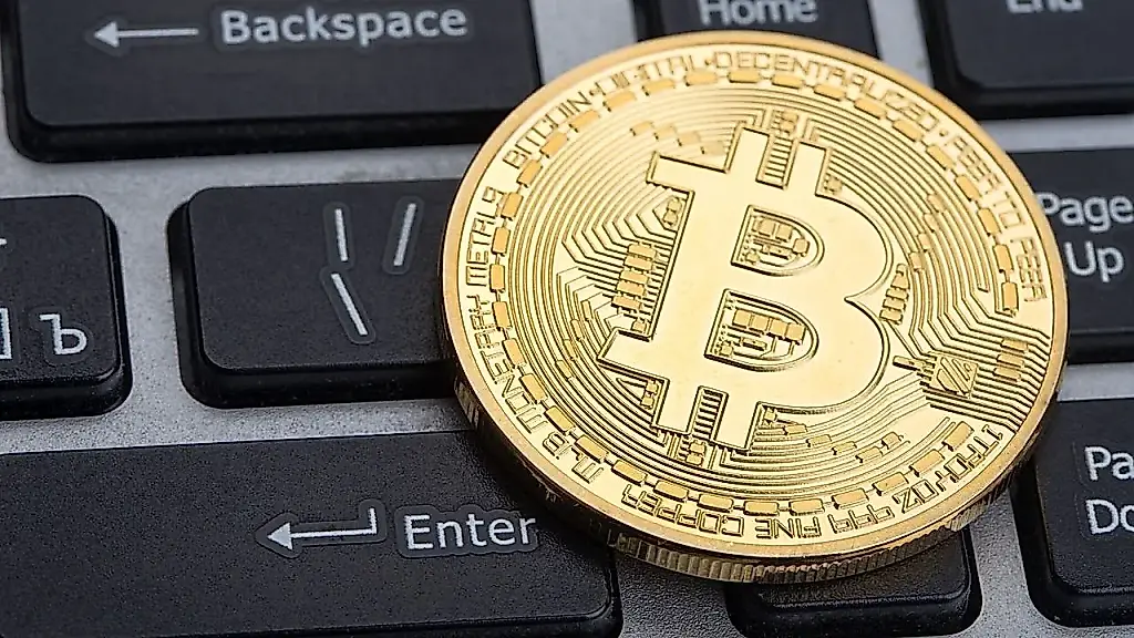 Хакеры украли биткоины — и вернули большую часть