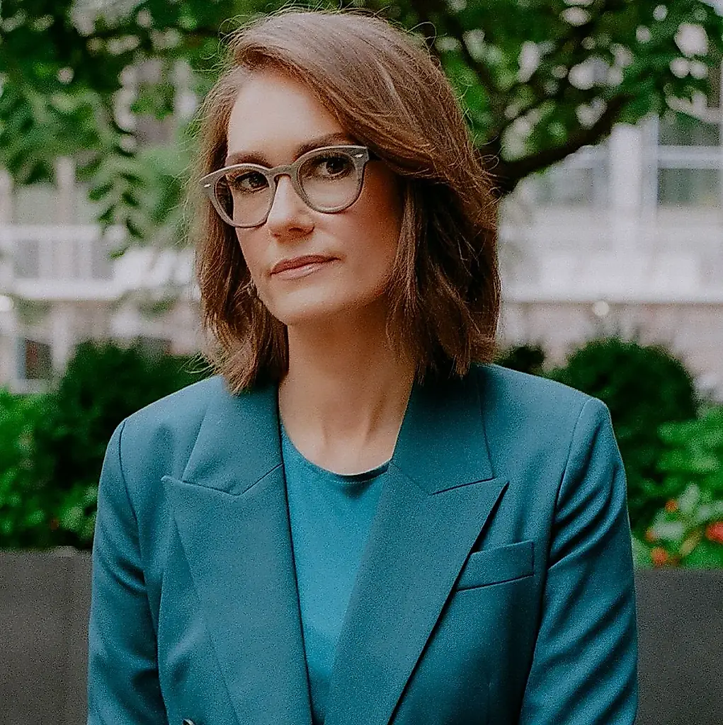 Jessica Tarlov: la voz liberal de Fox News bajo críticas, amenazas y en directo