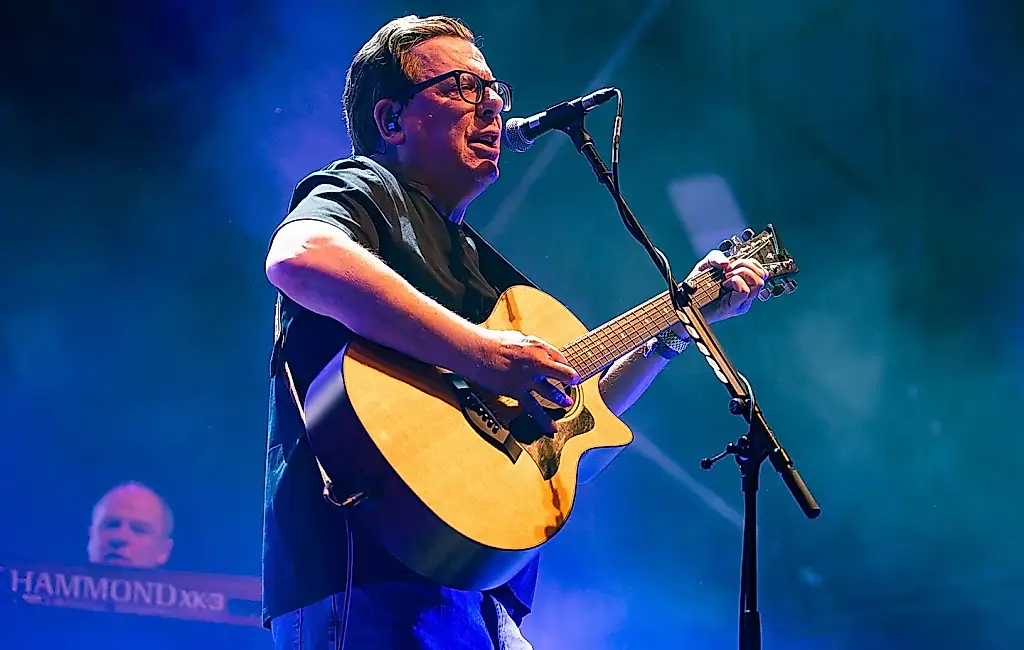 The Proclaimers arremeten contra el «lobby trans» y defienden a Graham Linehan