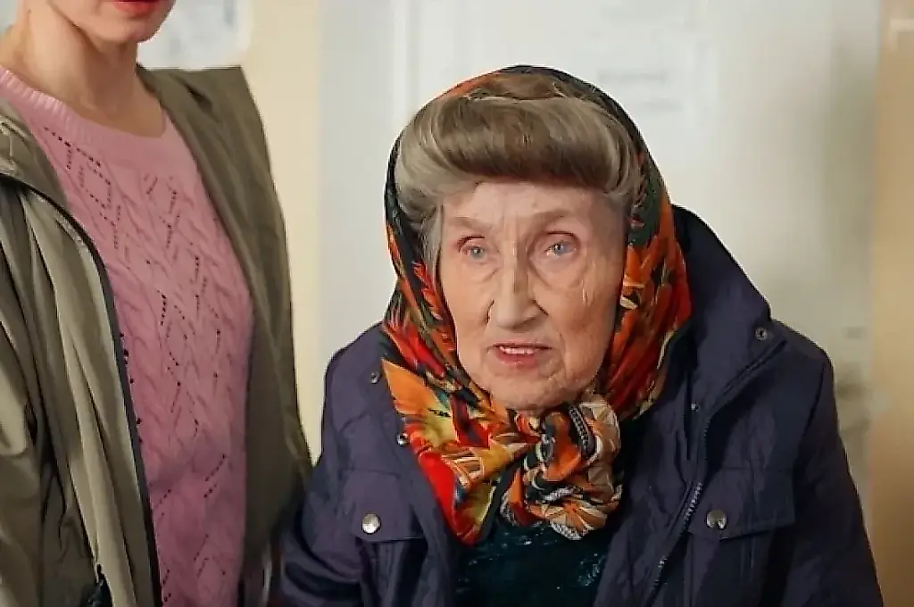 Se va una maestra de los papeles breves: muere la actriz Albina Yevtushevskaya