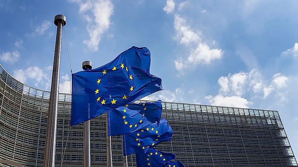Европа закрывает детям соцсети