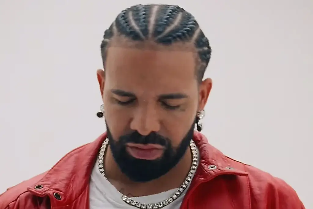 Drake вернул «FOMO» и объявил мировой тур на 2027 год
