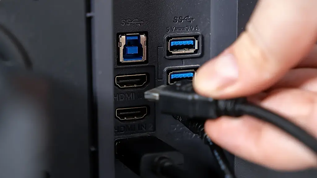 Зачем монитору два USB-порта и как превратить их в полезный хаб