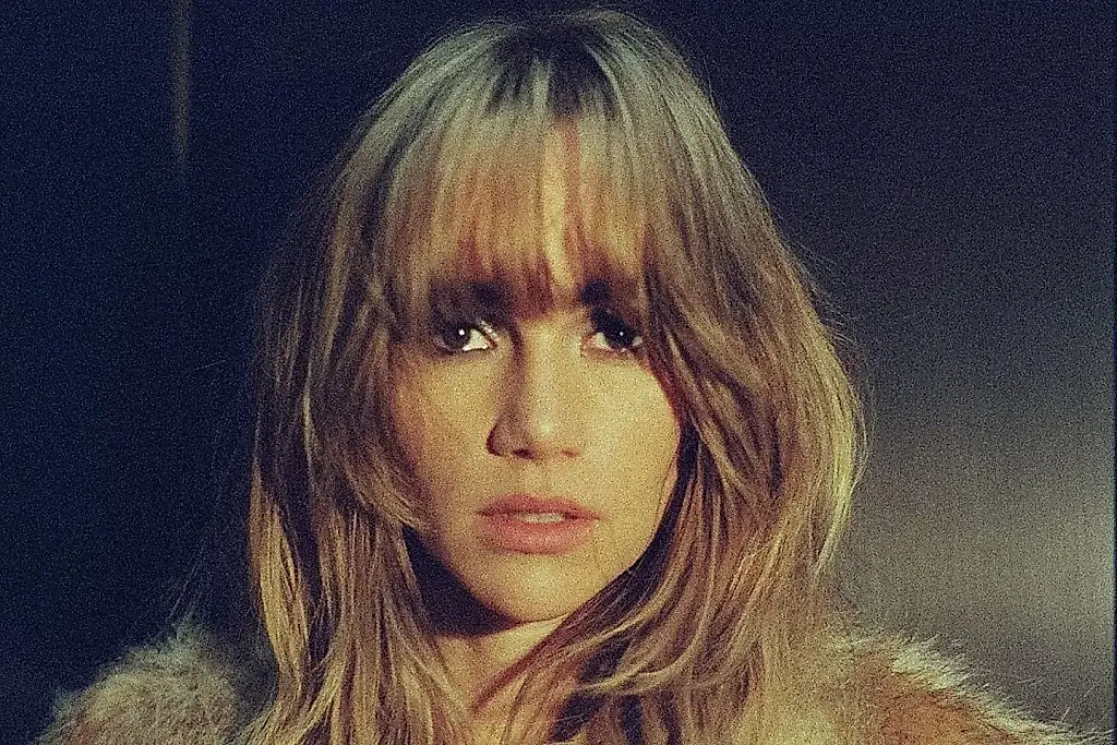 Suki Waterhouse viaja a Australia: cuatro conciertos del Loveland Tour tras su meteórico despegue con un éxito de TikTok