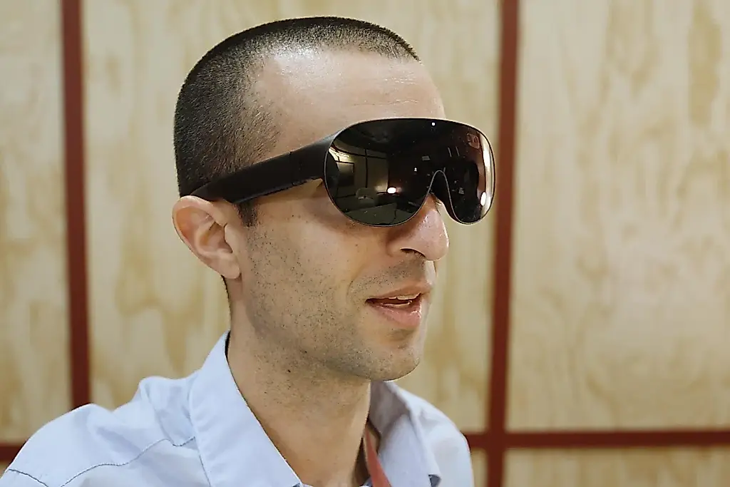 Meta esconde la realidad virtual en unas gafas: un visor que se hace pasar por gafas de sol