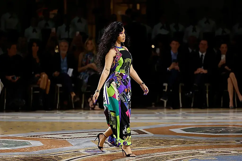 Cardi B conquista Vogue World en Milán y prepara un nuevo álbum