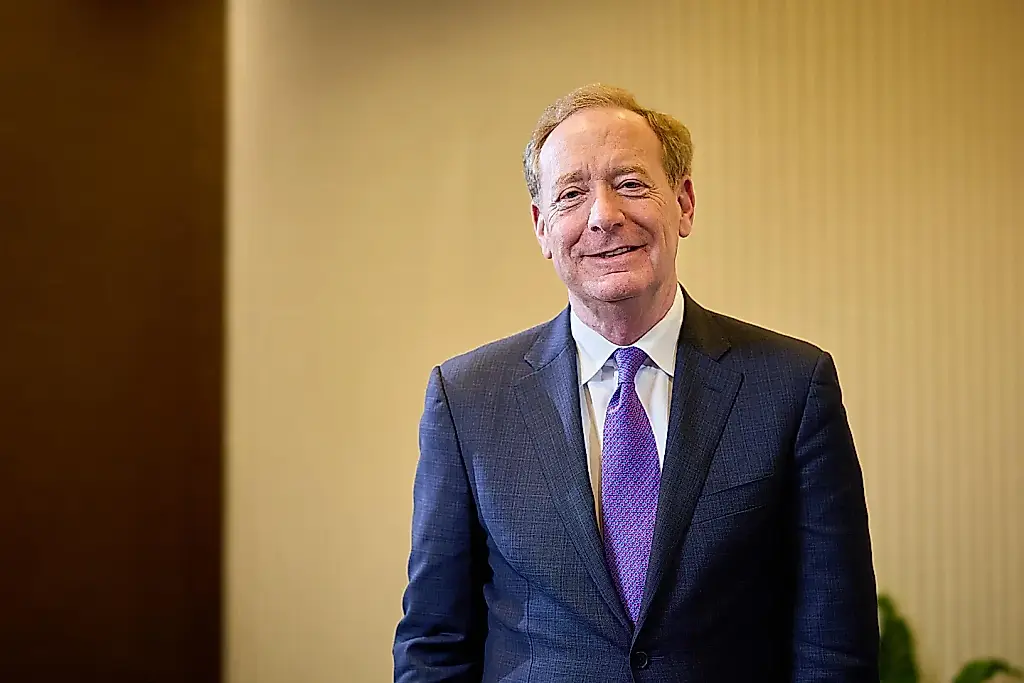 Microsoft pone las comunicaciones en manos de Brad Smith: el jefe del área se marcha tras casi 30 años
