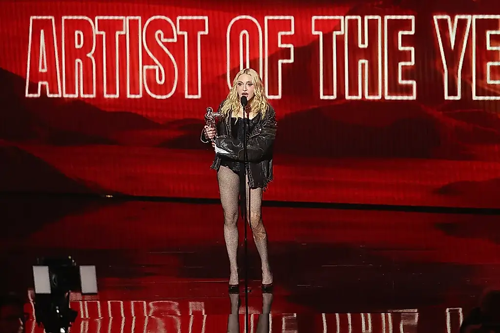 Madonna reescribe la historia de los VMAs