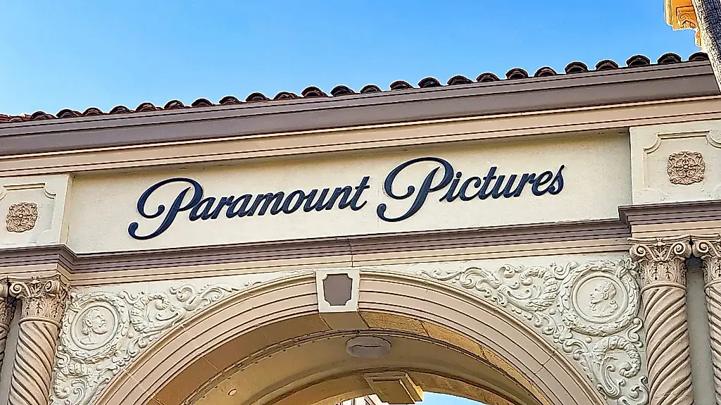 Евросоюз дал добро на слияние Paramount и Warner Bros.